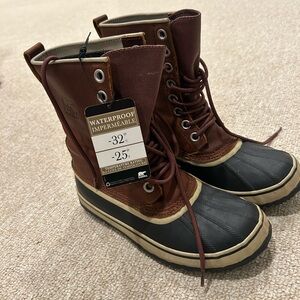 SOREL Women's 1964 Premium Leather Cappuccino/ Oxford Tan